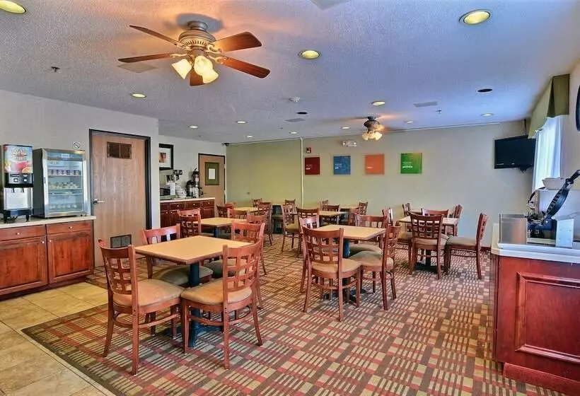 فندق Quality Inn