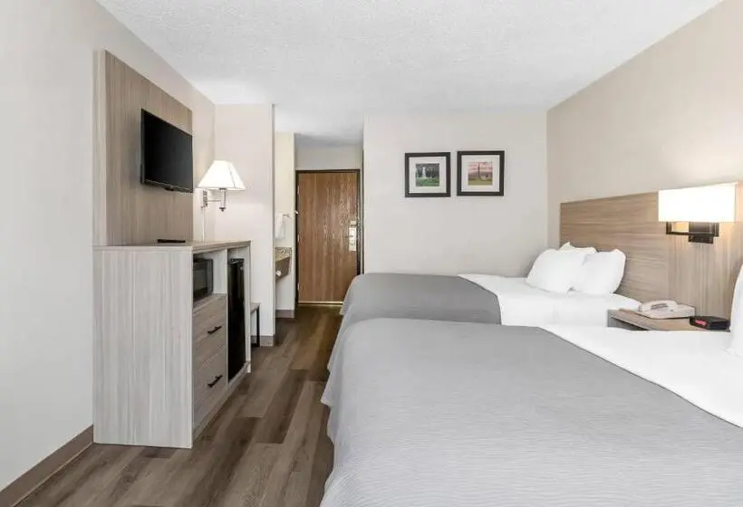 ホテル Quality Inn East Liverpool Calcutta