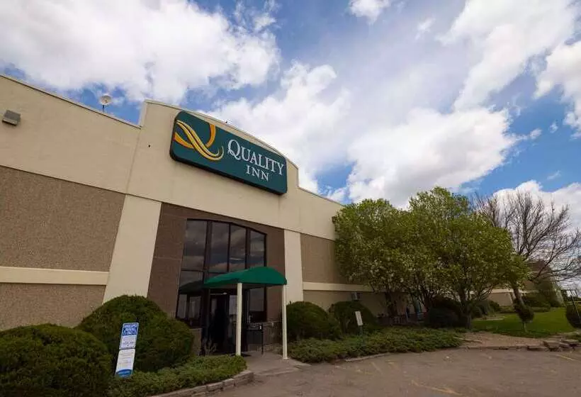 Отель Quality Inn Rosebud Casino