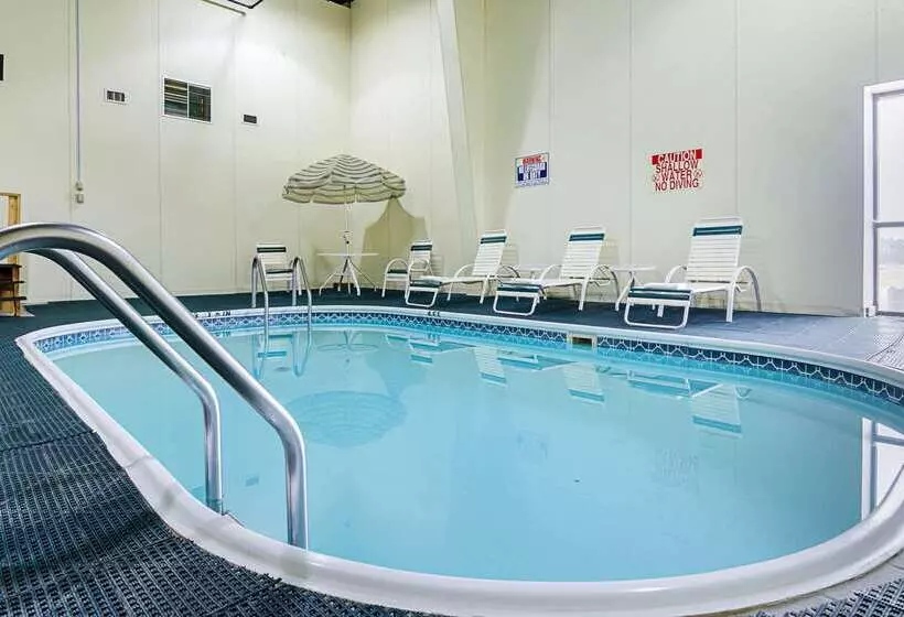 Отель Quality Inn Rosebud Casino