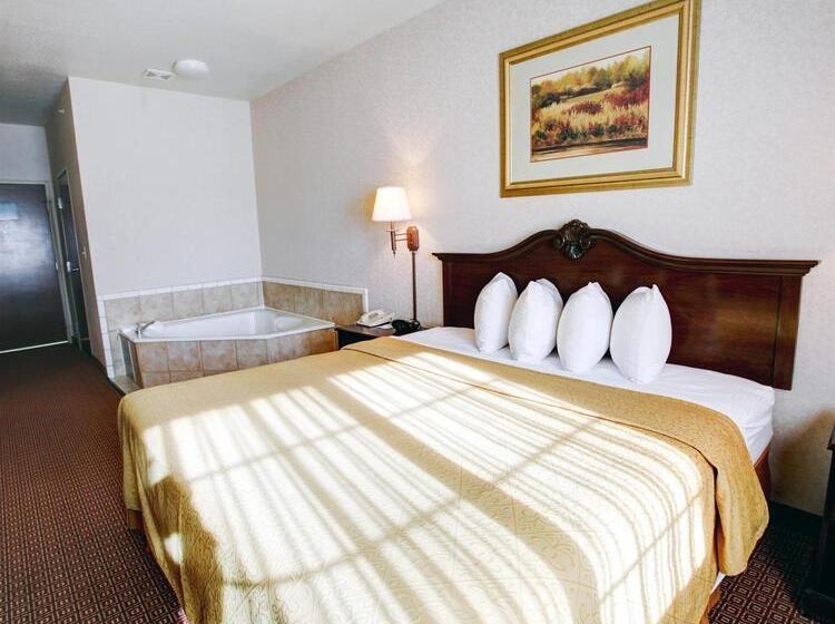 Otel Quality Inn & Suites Near University