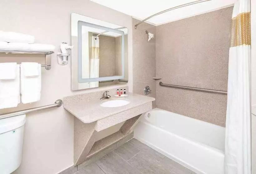 호텔 Ramada By Wyndham Alpharetta Atlanta North