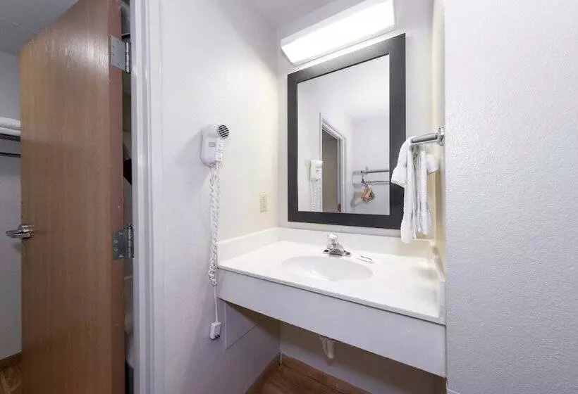 酒店 Red Roof Inn St Robert  Ft Leonard Wood