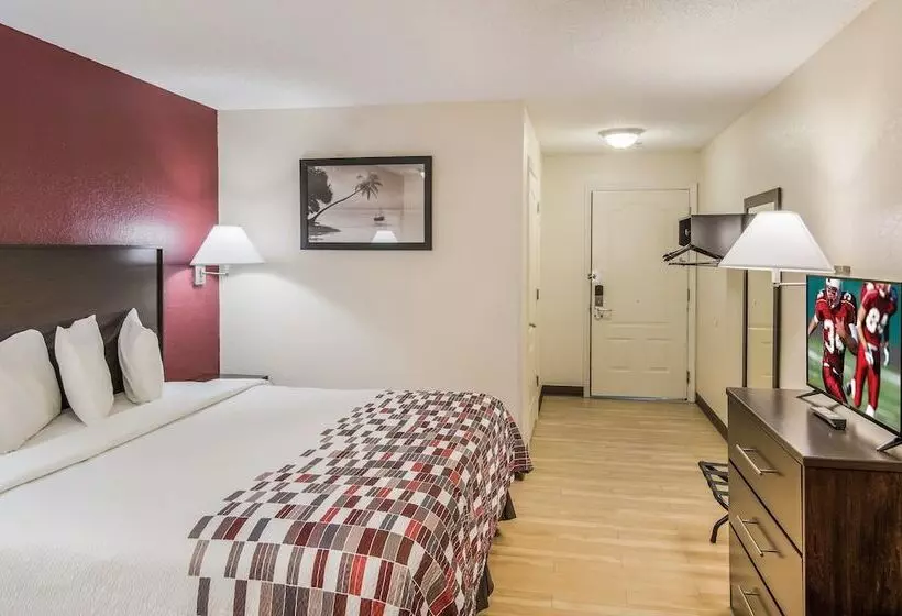 בית מלון כפרי Red Roof Inn & Suites Pensacola East   Milton