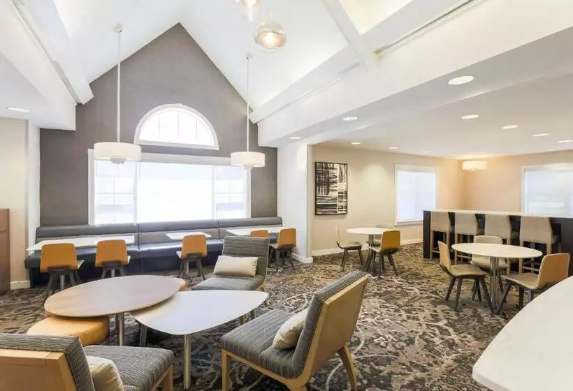 Отель Residence Inn By Marriott Monroe