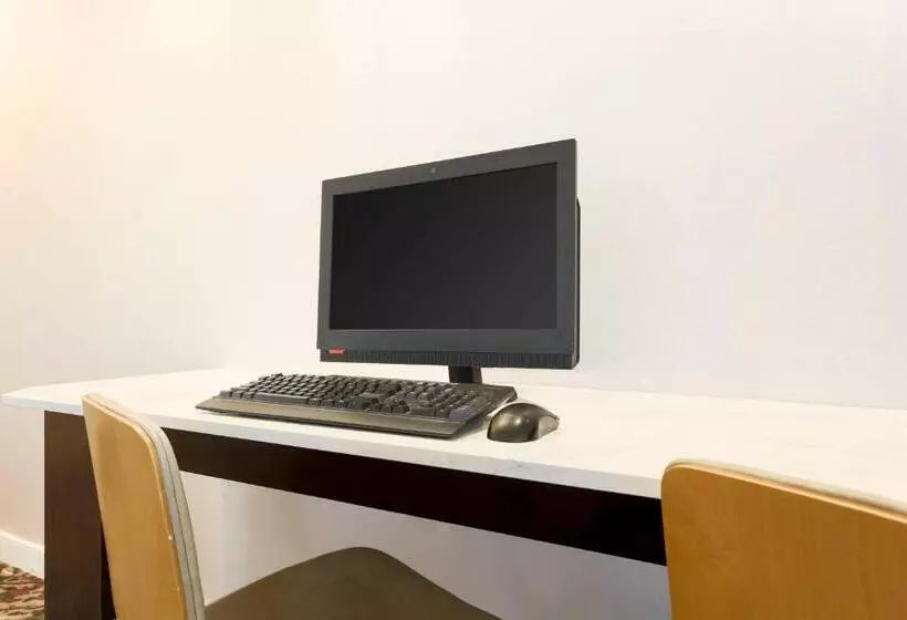 Отель Residence Inn By Marriott Monroe