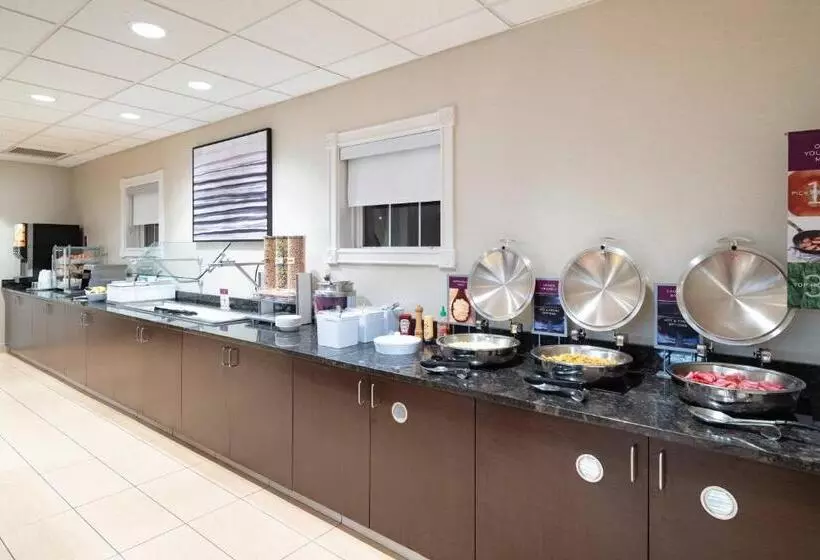 Отель Residence Inn New Bedford Dartmouth