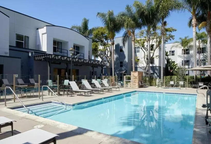 Отель Residence Inn San Diego Carlsbad