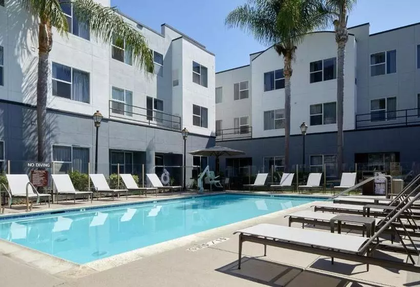 Отель Residence Inn San Diego Carlsbad