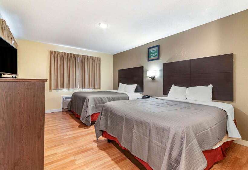 호텔 Rodeway Inn Lake George Outlets