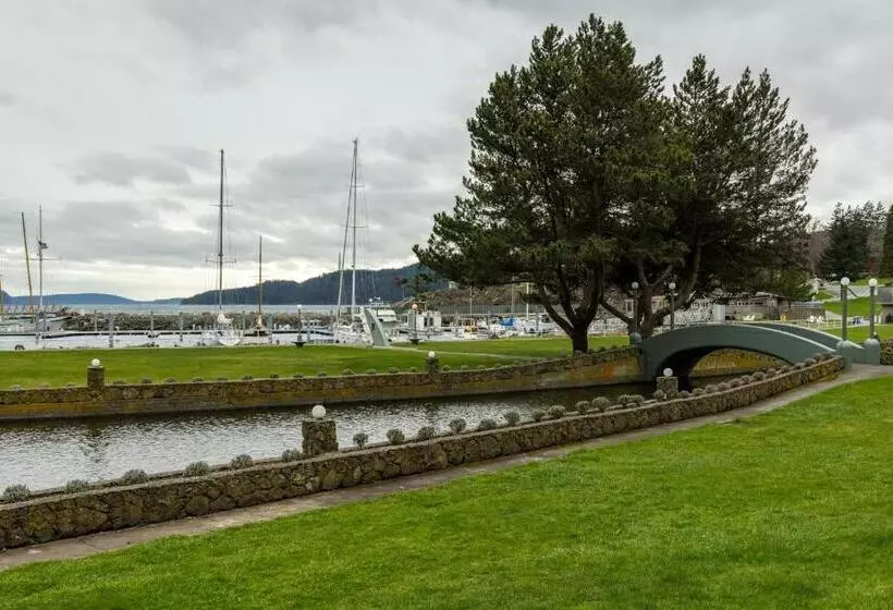 هتل Rosario Village