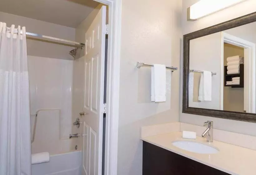 Отель Staybridge Suites Chicago Oakbrook Terrace By Ihg