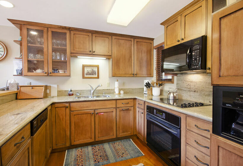 هتل Storm Meadows Townhomes