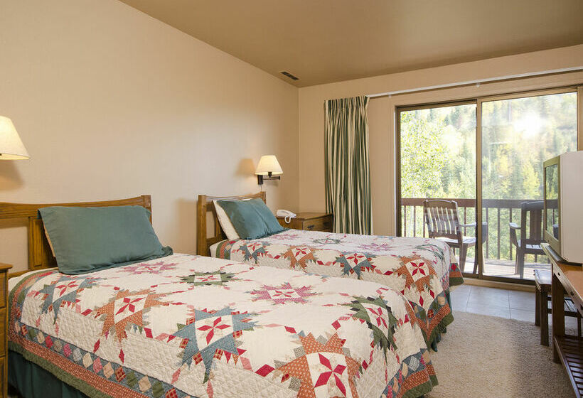 هتل Storm Meadows Townhomes