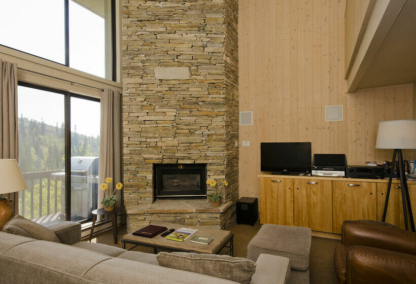 هتل Storm Meadows Townhomes