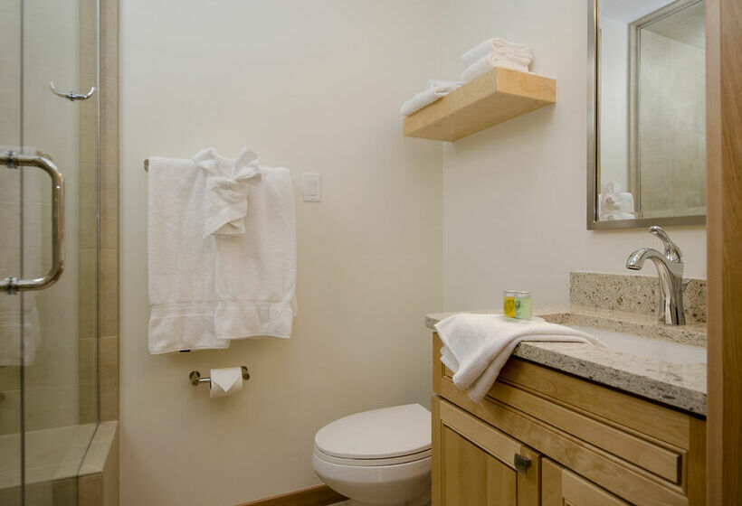 هتل Storm Meadows Townhomes