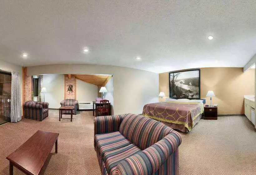 هتل Super 8 By Wyndham Green Bay I43 Bus. Park