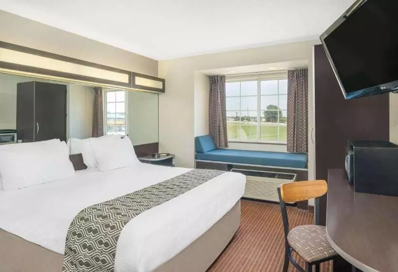 Microtel Inn Bowling Green