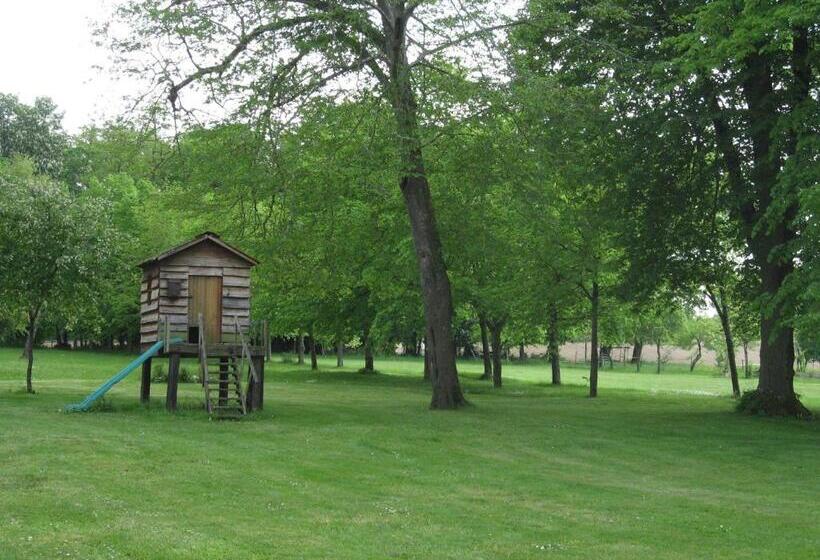 مبيت وإفطار Château Manoir De La Lèche