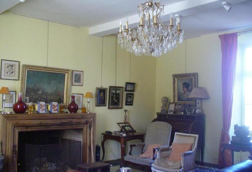 مبيت وإفطار Château Manoir De La Lèche