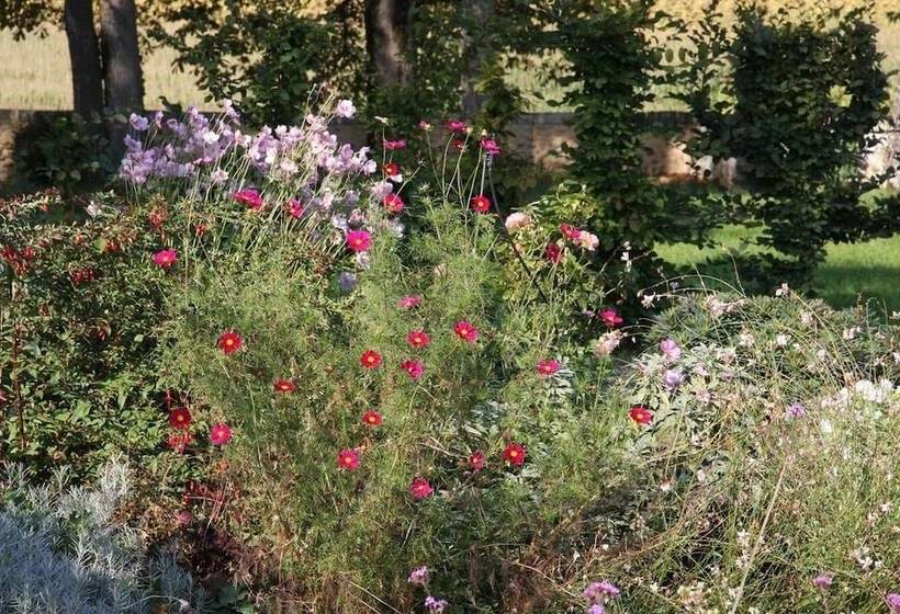 مبيت وإفطار Château Manoir De La Lèche