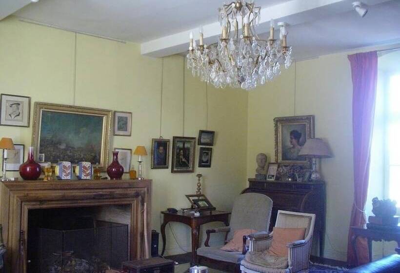 مبيت وإفطار Château Manoir De La Lèche