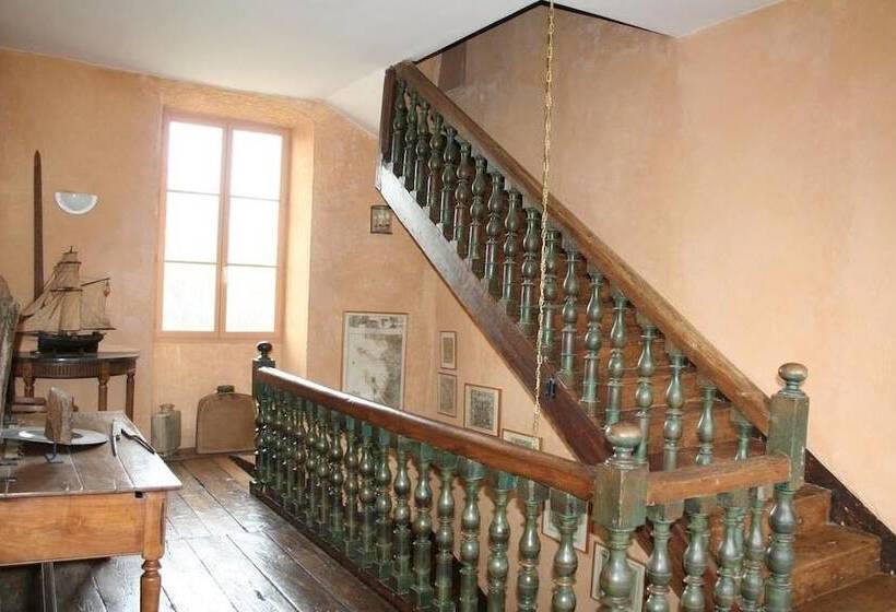 مبيت وإفطار Château Manoir De La Lèche