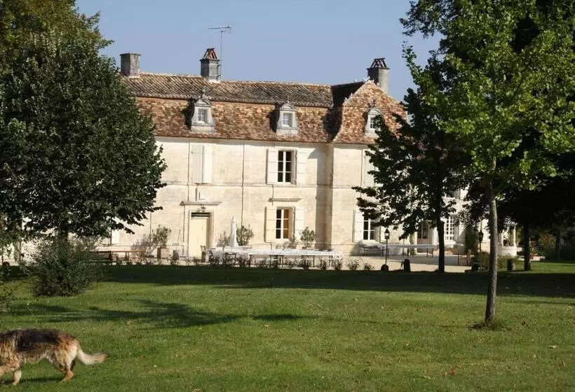 Aamiaismajoitus (B&B) Château Manoir De La Lèche