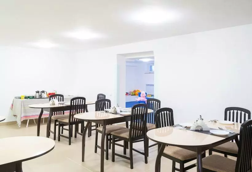 ベッドアンドブレックファースト Guest House Agrodom