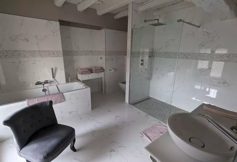 Aamiaismajoitus (B&B) La Barbotiere