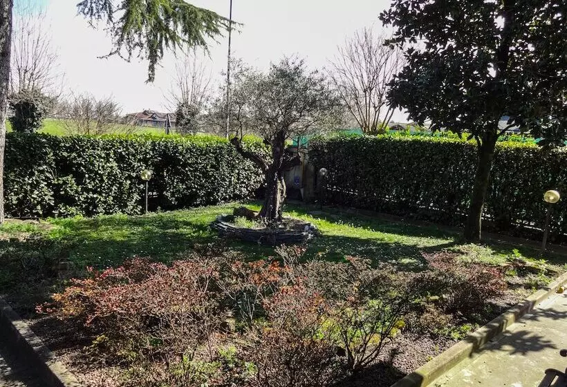 مسافرخانه Florentia