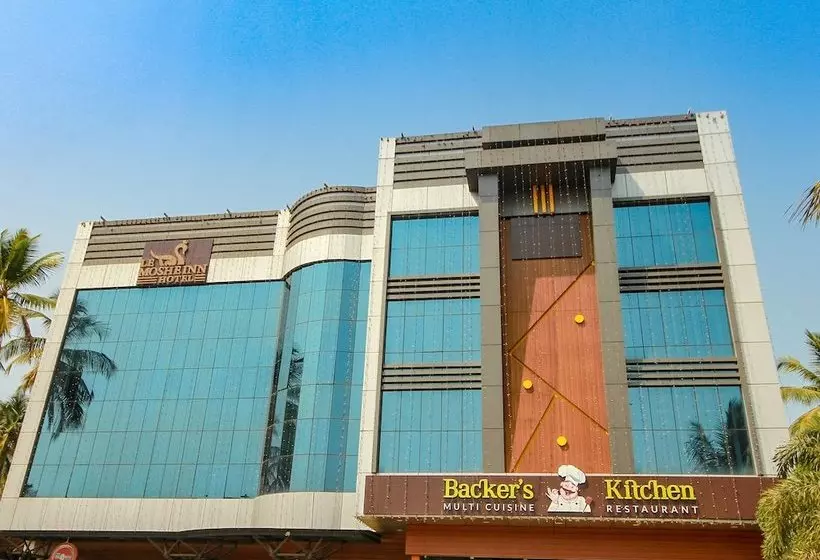 ホテル Capital O 29700 Le Moshe Inn