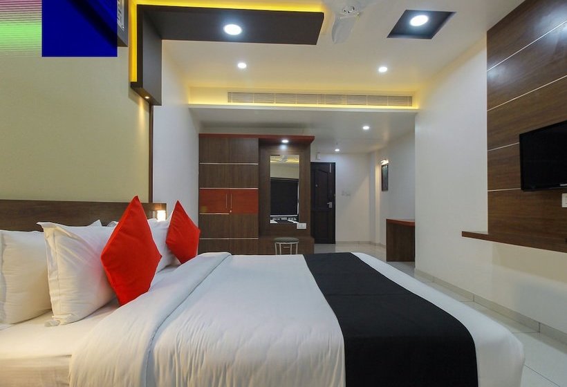 호텔 Capital O 29700 Le Moshe Inn