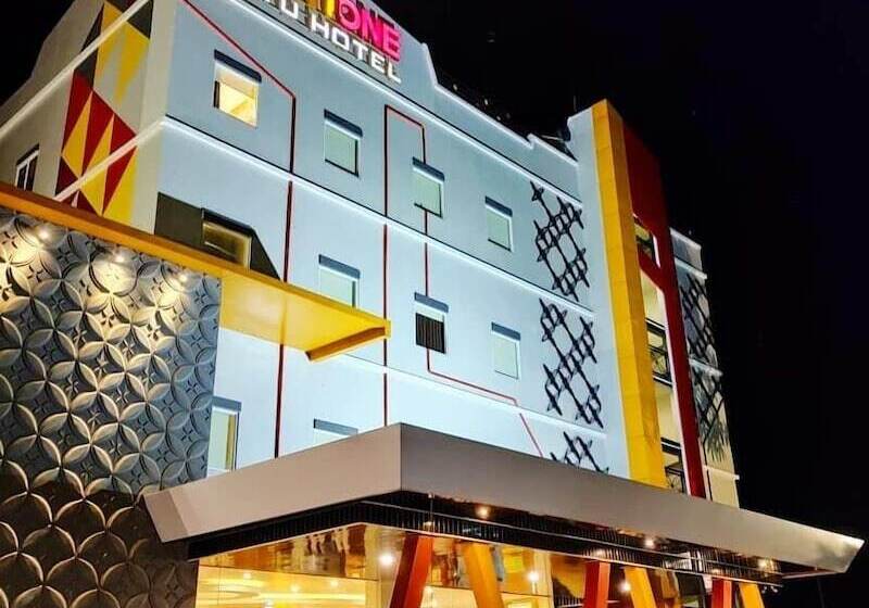 Front One Hotel Nganjuk