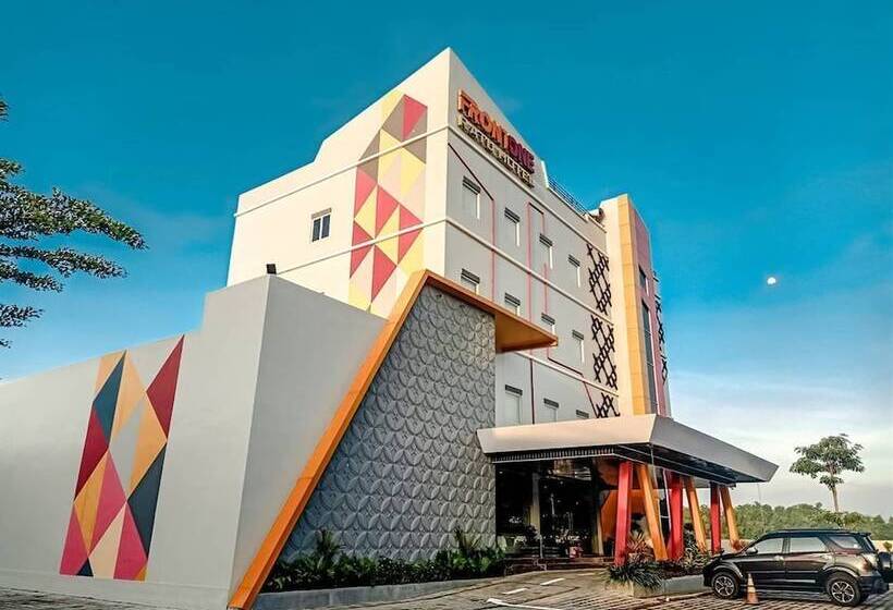 Front One Hotel Nganjuk