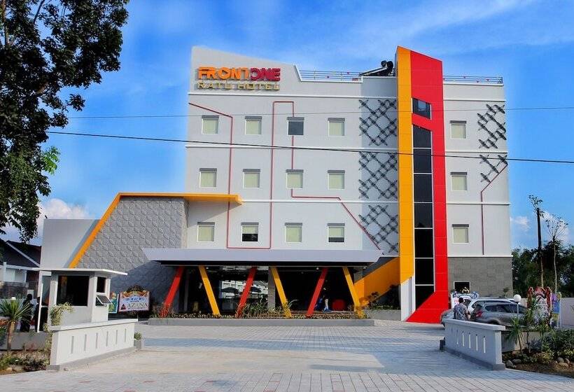 Front One Hotel Nganjuk