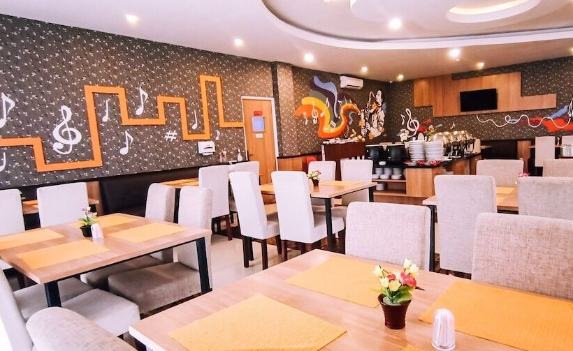 Front One Hotel Nganjuk