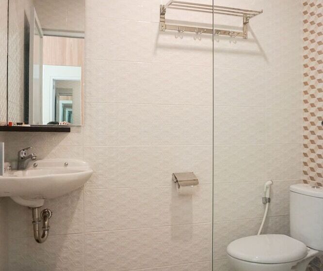 Front One Hotel Nganjuk