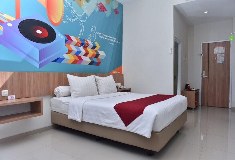 Front One Hotel Nganjuk