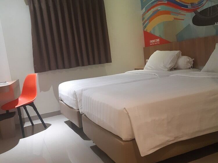 Front One Hotel Nganjuk