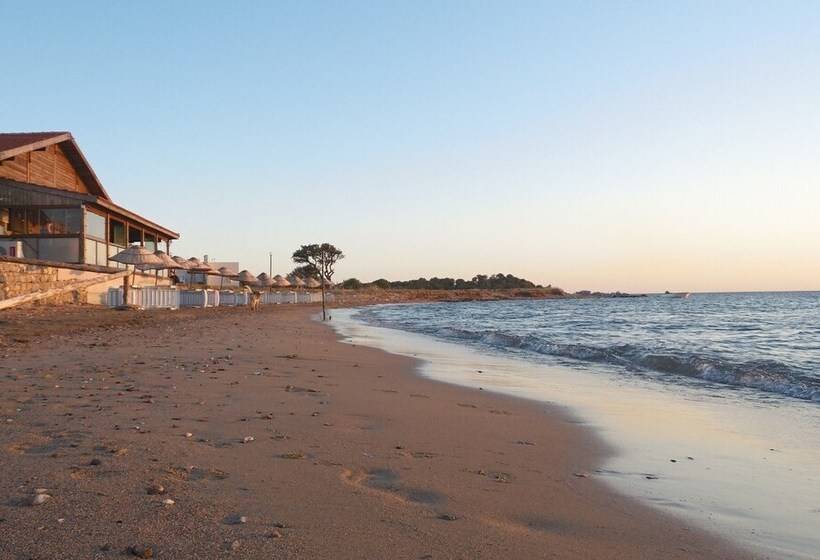 ホテル Geyikli Herrara