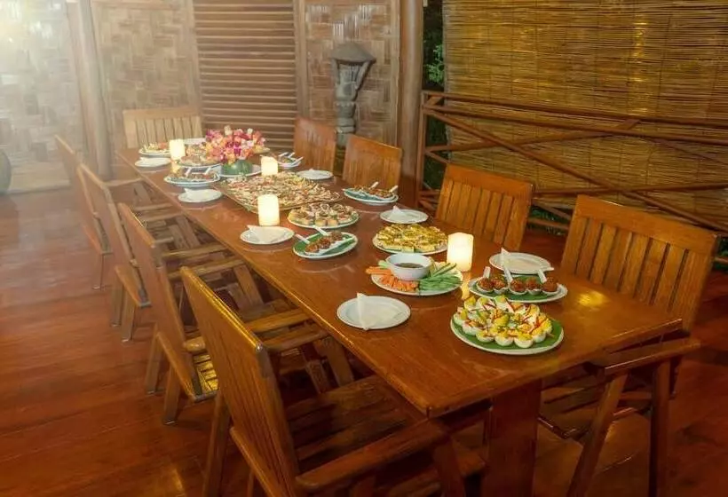 Hotelli Kingfisher Ecolodge