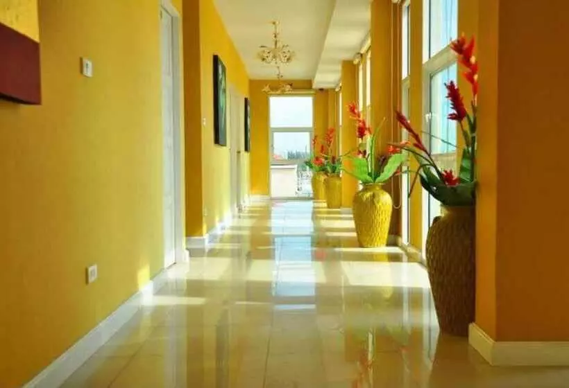 ホテル Nsiri Resort &