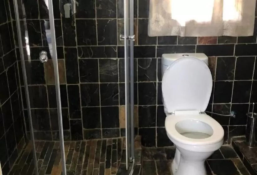 Hotelli Spendpenny Guest Farm