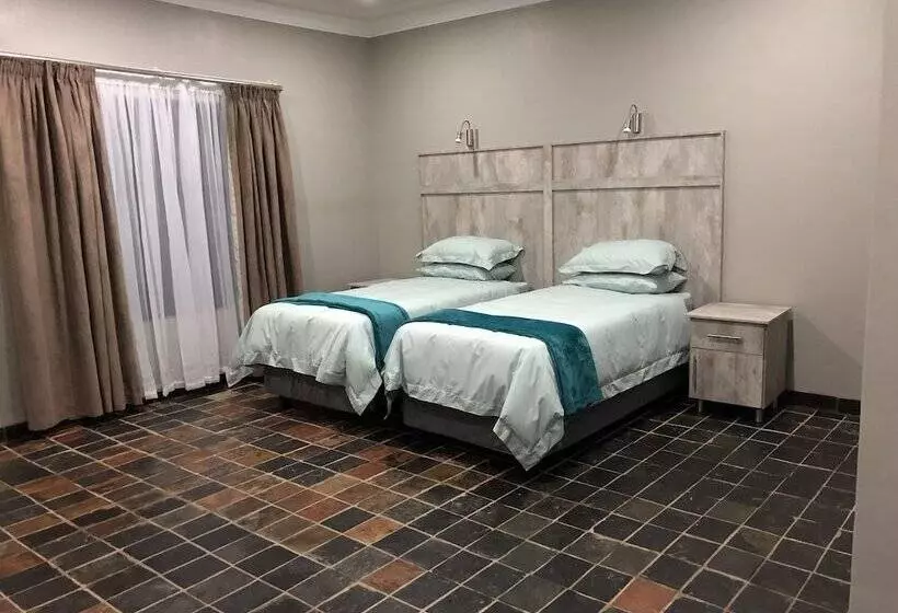 Hotelli Spendpenny Guest Farm