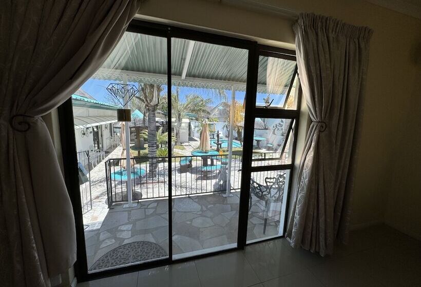 פנסיון Blue Diamond Lodge & Spa