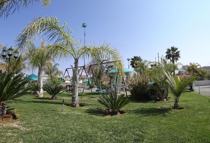 פנסיון Blue Diamond Lodge & Spa