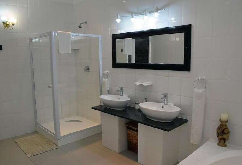 פנסיון Blue Diamond Lodge & Spa