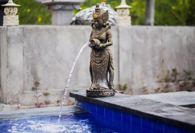 Majatalo Maha Guru Huts