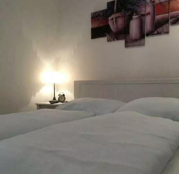 پانسیون Penzion Holiday